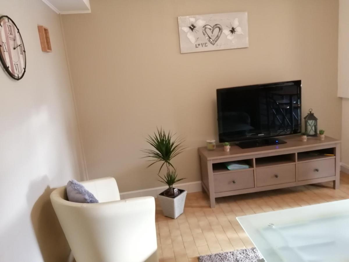 Appartement Type F2 Proche Paris 25 Km Andilly  ภายนอก รูปภาพ