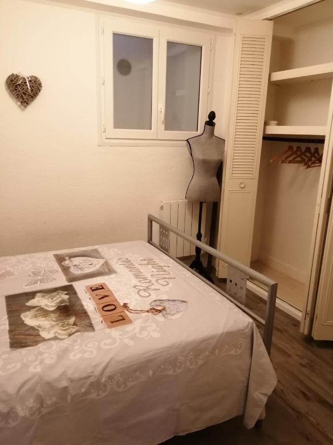 Appartement Type F2 Proche Paris 25 Km Andilly  ภายนอก รูปภาพ