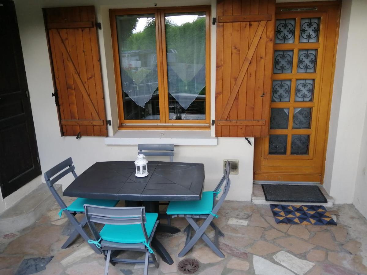 Appartement Type F2 Proche Paris 25 Km Andilly  ภายนอก รูปภาพ